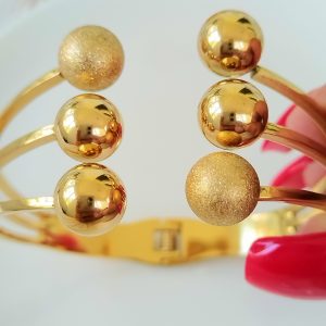 Üç Top Sim Detaylı Kelepçe Bileklik Gold